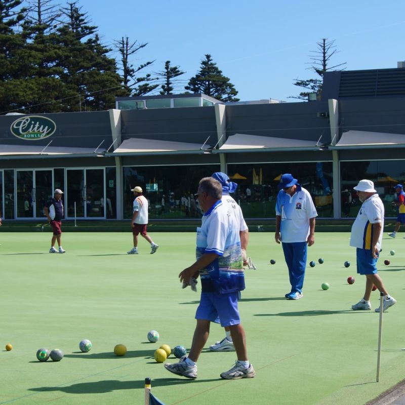 Relaxing at the City Memorial Bowls Club in Warrnambool Victoria