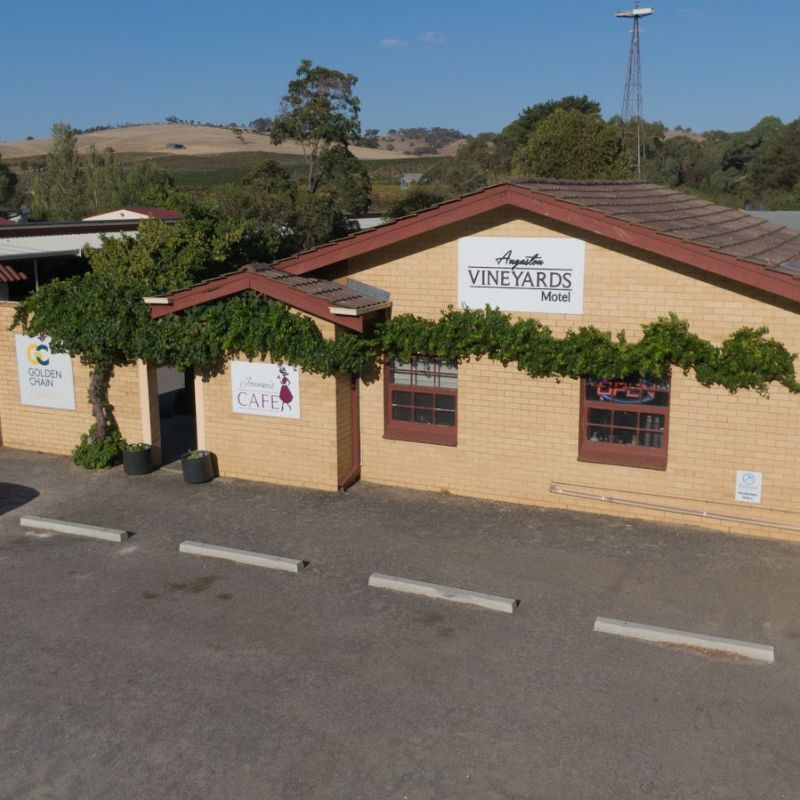 The Angaston Vineyards Motel in Angaston South Australia is a great place to relax