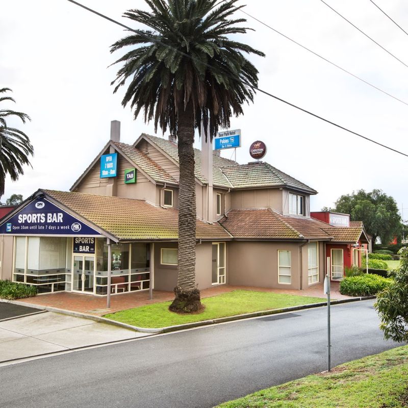 The Deer Park Hotel in Deer Park Victoria is a great place to relax