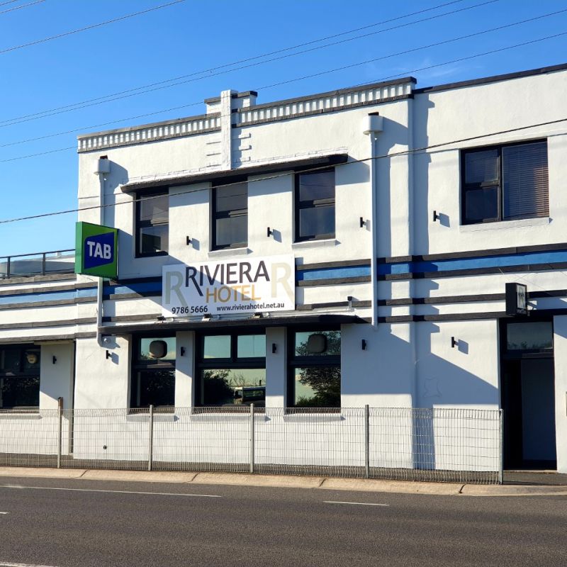 The Riviera Hotel in Seaford Victoria is a great place to relax