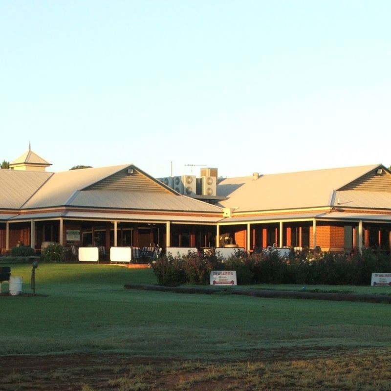 The Robinvale Golf Club in Robinvale Victoria is a great place to relax
