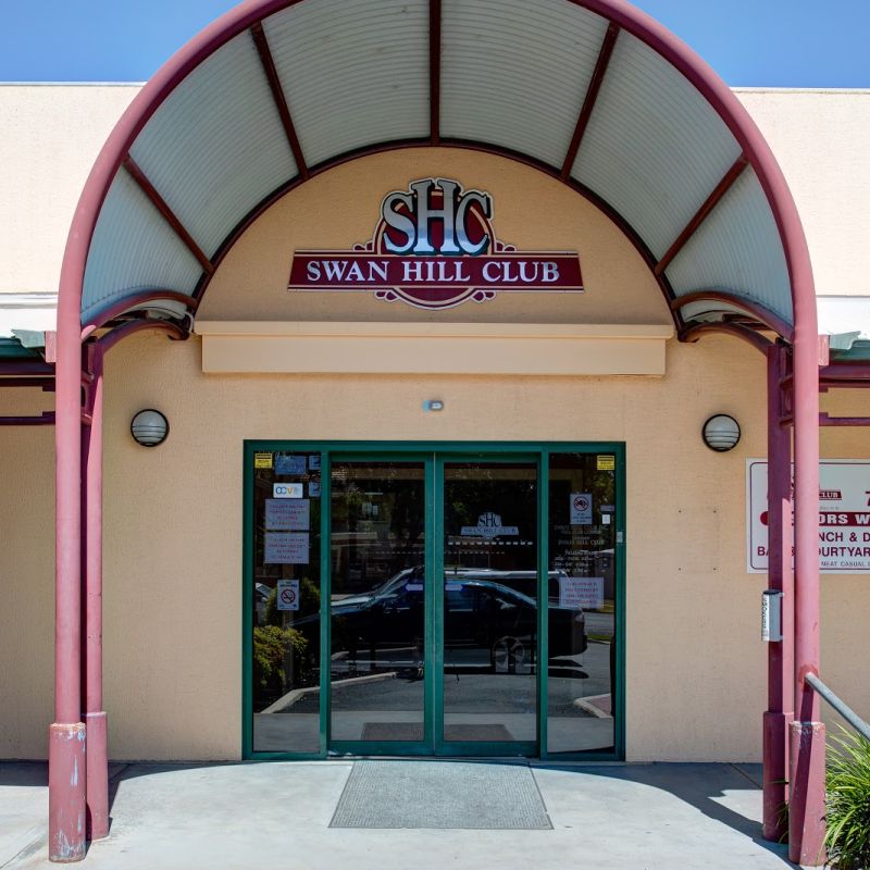 People like to relax at the Swan Hill Club in Swan Hill Victoria