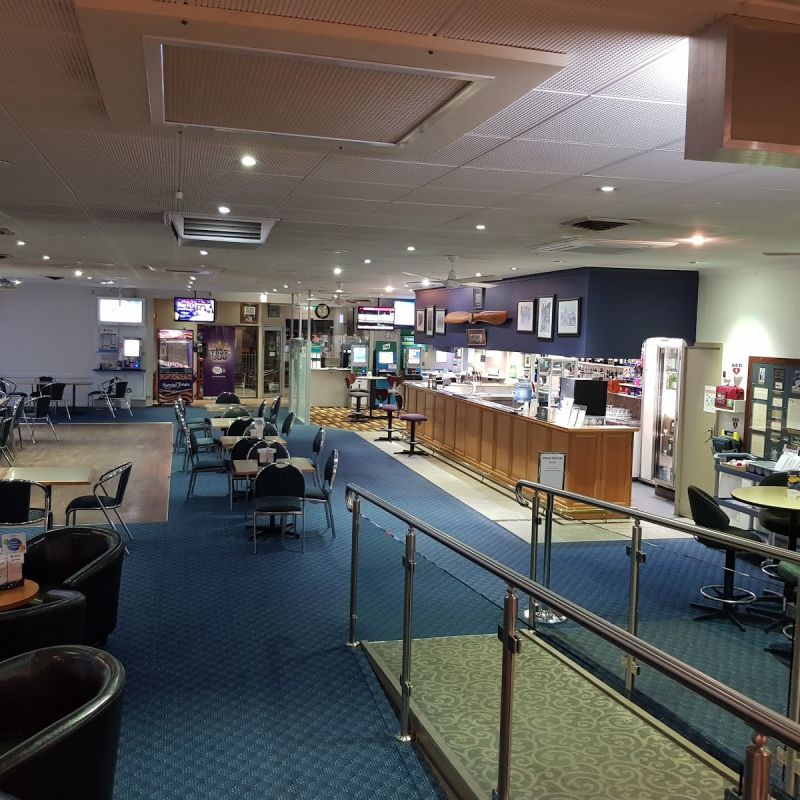People like to relax at the Swan Hill RSL in Swan Hill Victoria