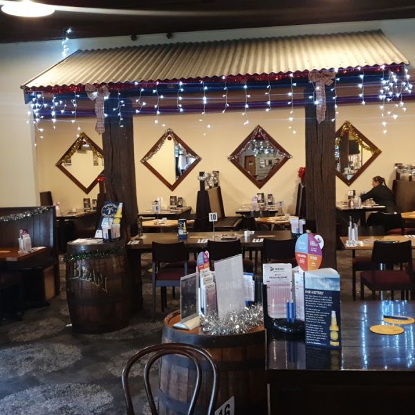 Woodpecker Bar & Grill in Burpengary, Queensland | Pokies Near Me