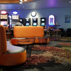 A relaxing photo of the pokies at the Highbury Hotel in Highbury, South Australia