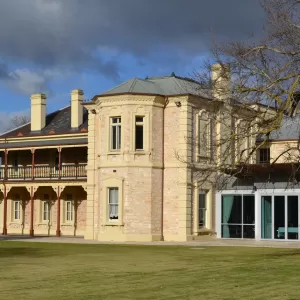 A relaxing photo of the pokies at the Auchendarroch House in Mount Barker, South Australia