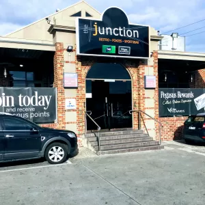 A relaxing photo of the pokies at the Junction Hotel in Preston, Victoria