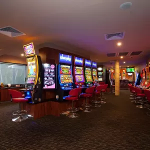A relaxing photo of the pokies at the Saltwater Creek Hotel in Helensvale, Queensland
