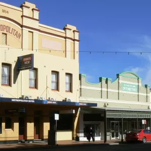 A relaxing photo of the pokies at the Metropolitan Hotel in West Wyalong, New South Wales