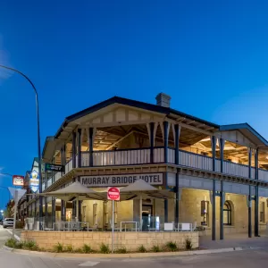 A relaxing photo of the pokies at the Murray Bridge Hotel in Murray Bridge, South Australia