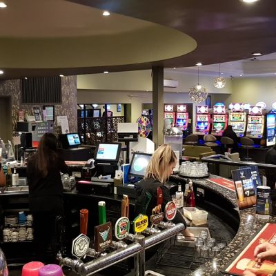 Pokies Near Me - Having a great time at the Lilydale International in Lilydale Victoria